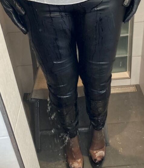 Leggings, Boots and Masturbation in Shower