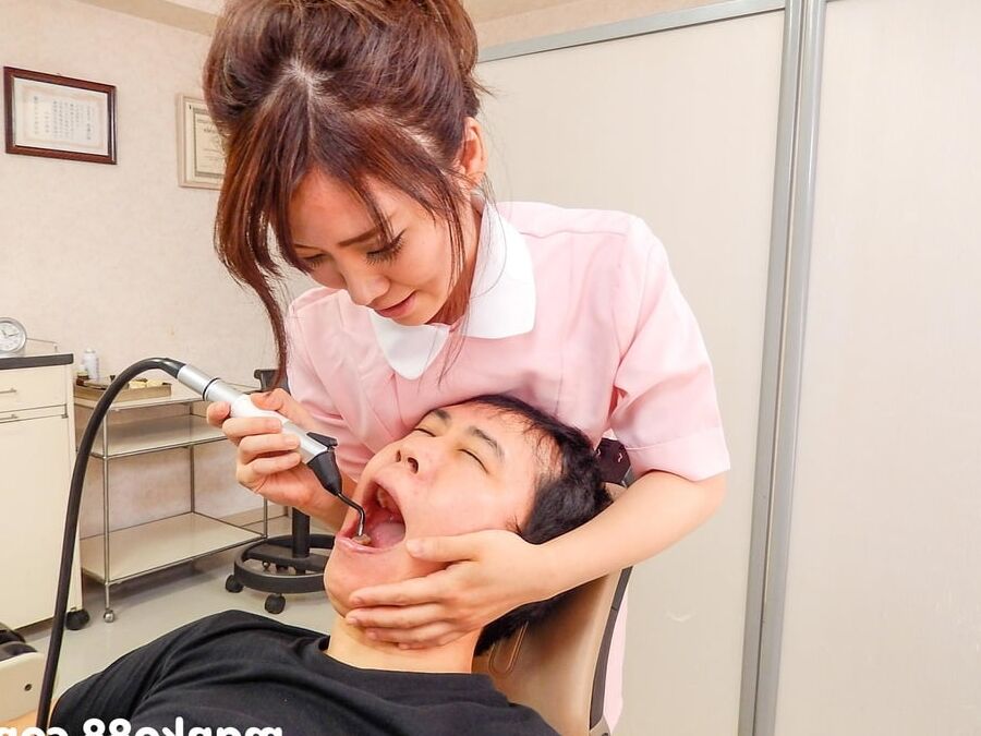 Asians go to the dentist at Manko