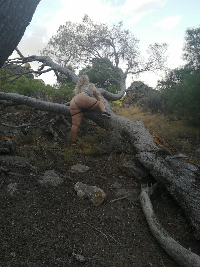 Walk in the woods - Big BBW ass, pure mature MILF ass