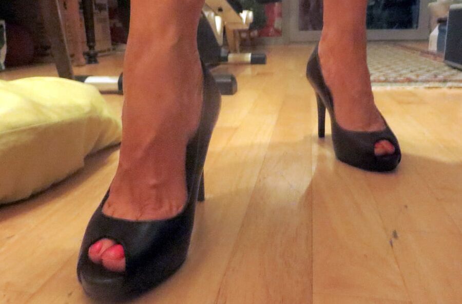 Random pics blue heels of my wife