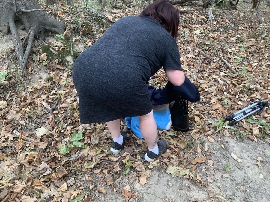 Sexy BBW Pussy in the Woods