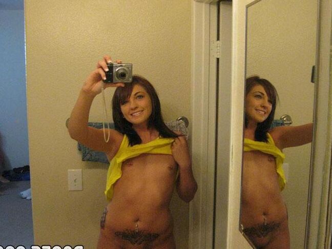 Just some naked selfies YoYa Grey