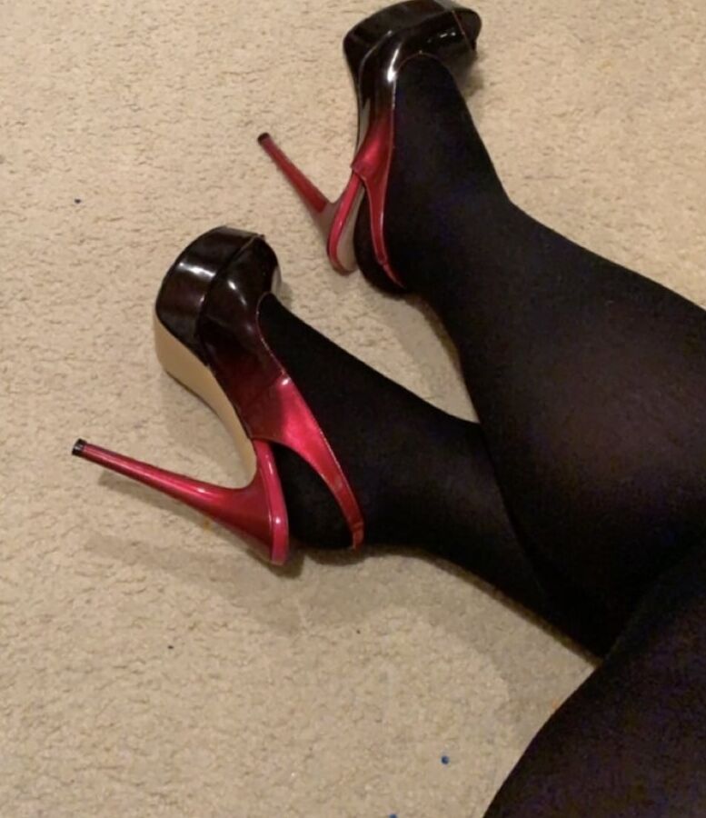 My fuck me heels.... love to be penetrated while wearing :)