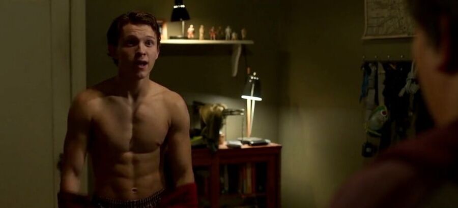 Sexy male celebrity Tom Holland various shirtless pics