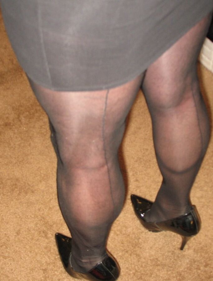 Sexy Long Legs in Stilettos and Sheerblacksilk