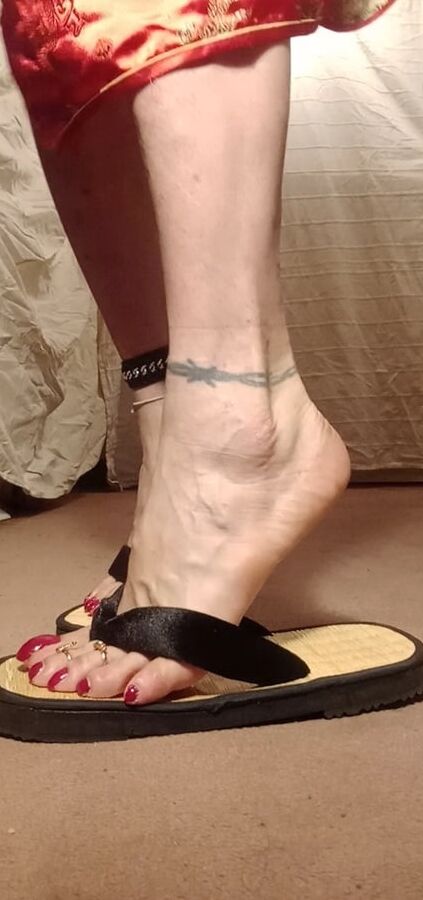 asian ts sexy feet in sandals, mules, high hells .