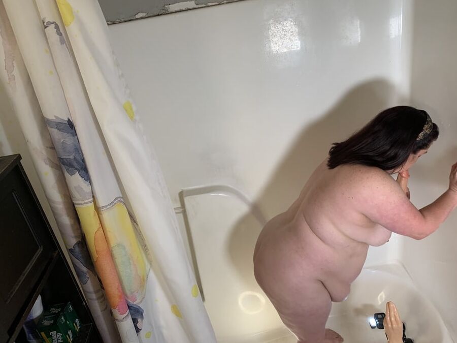Sexy BBW Bathtime Playtime Photoset