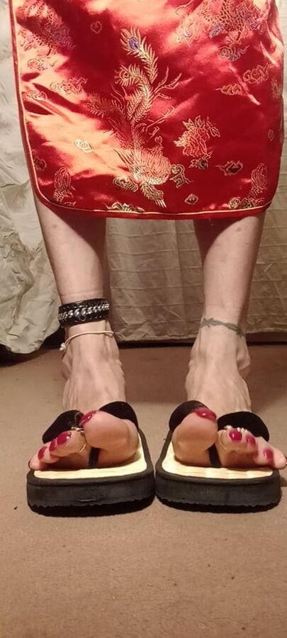 asian ts sexy feet in sandals, mules, high hells .