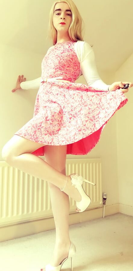 Marie Crossdresser white pantyhose and pink dress (Blonde!)
