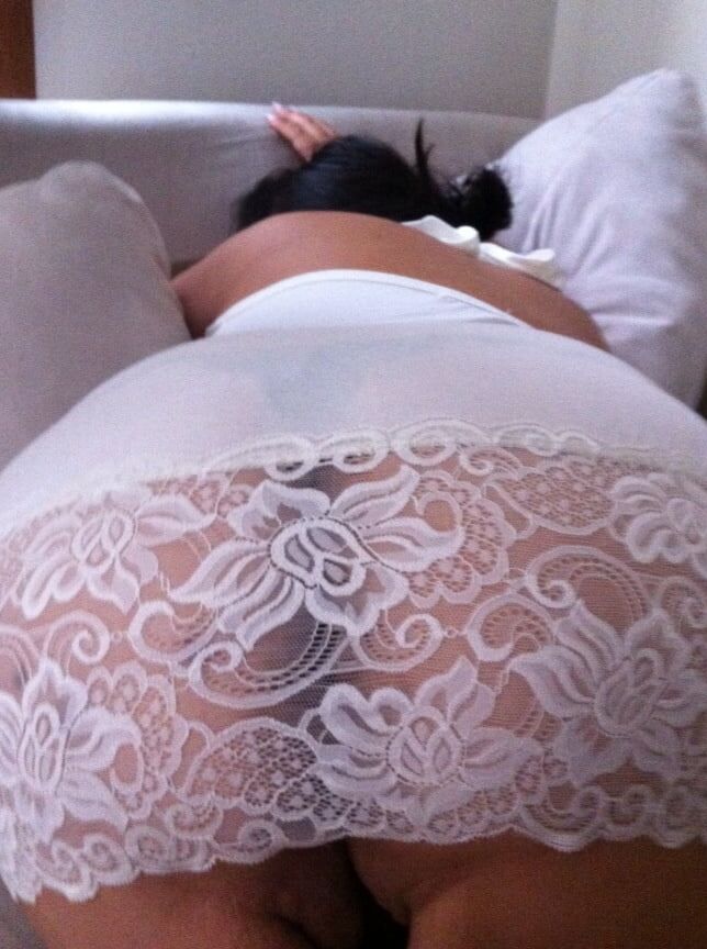 BUSTY ASIAN WHITE LACE