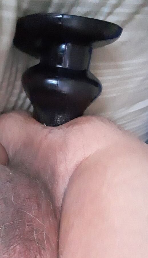 Sissy get the knot dildo
