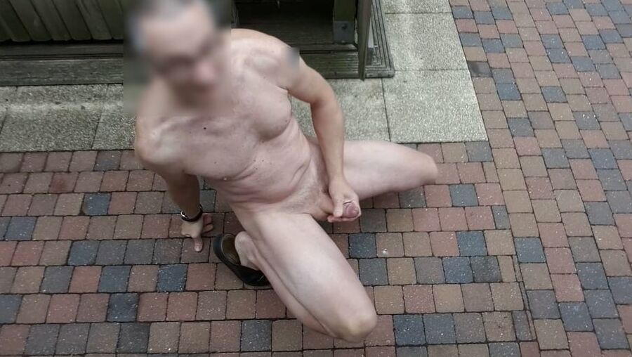 random public outdoor exhibitionist bondage jerking