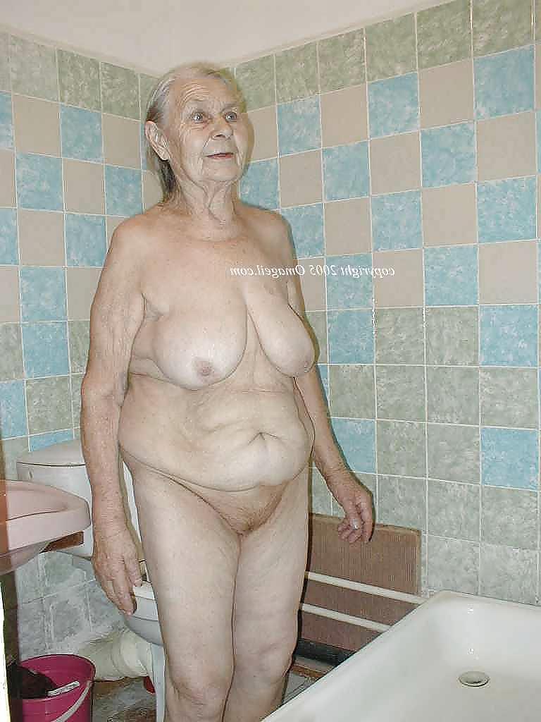 25P GRANNY LOVE Free Nuded Porn Photo