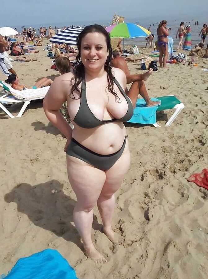 Bbw mix (Young women in bikini)