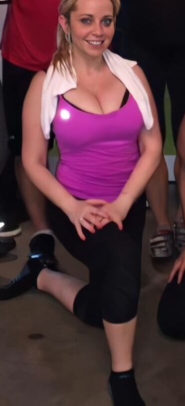 Tara strong busy voice actress