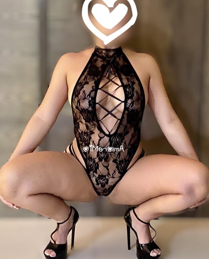 Un a chichona rica y nalgoncita