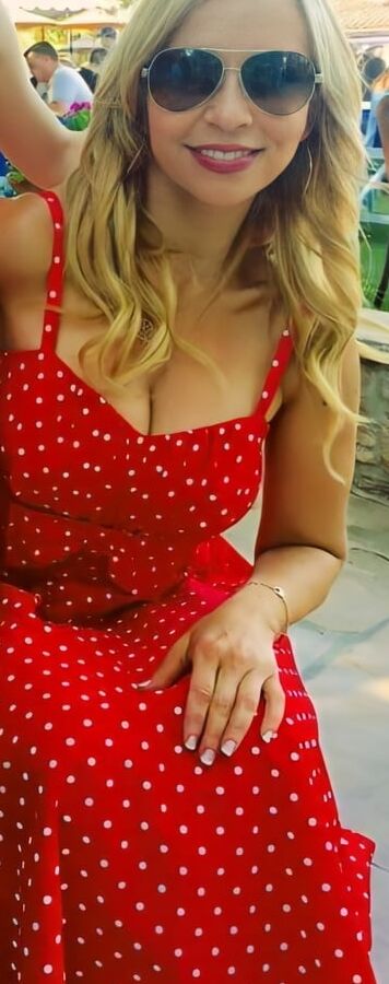 Tara strong busy voice actress