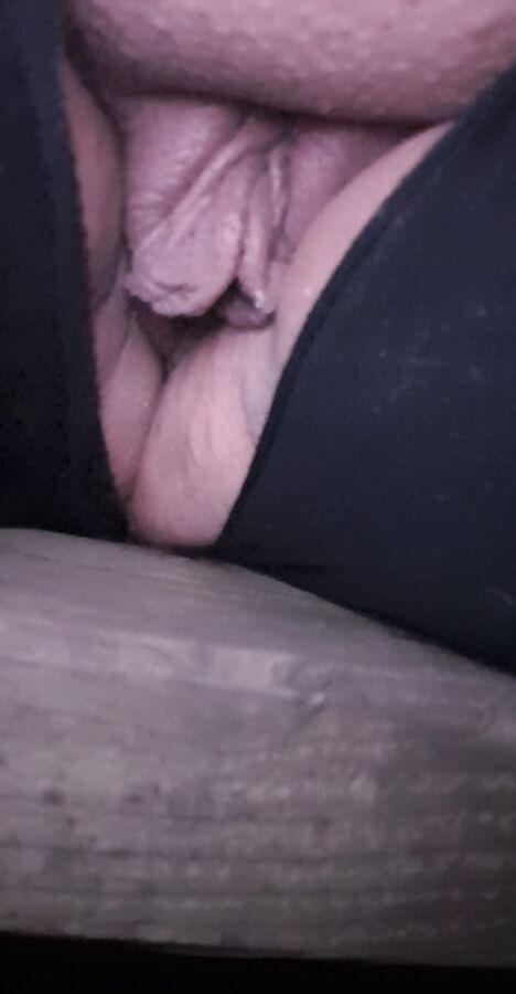 Fat pussy Outdoor fun with dildo