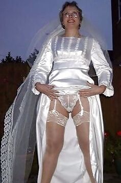 NAUGHTY BRIDES
