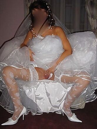 NAUGHTY BRIDES