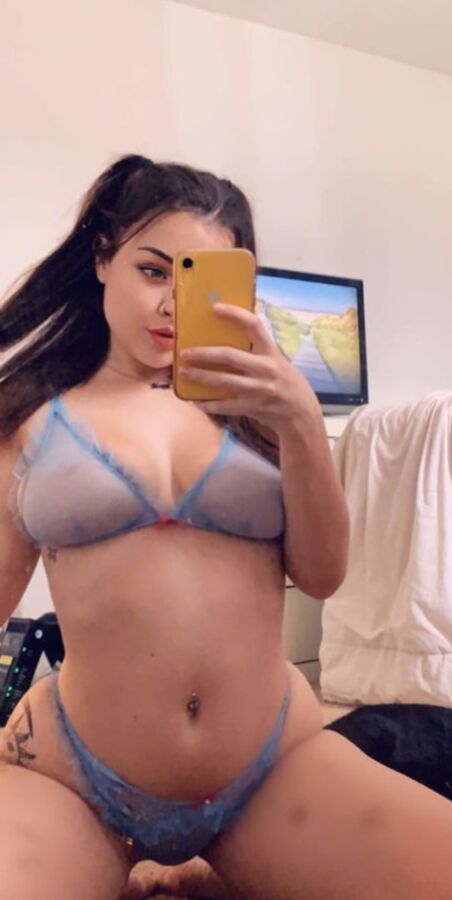Amateur Brunette