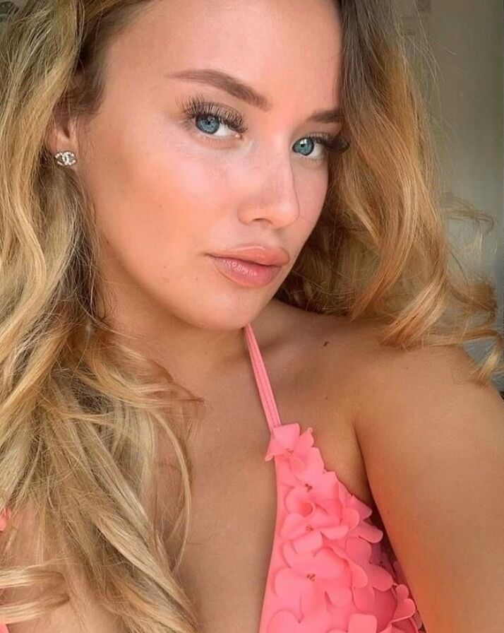 Sexy Babe: Ashleigh