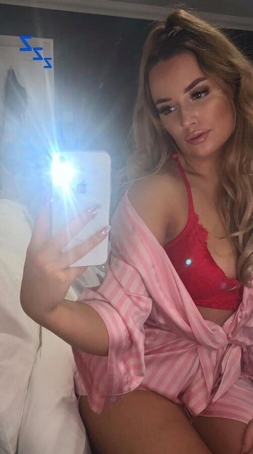 Sexy Babe: Ashleigh