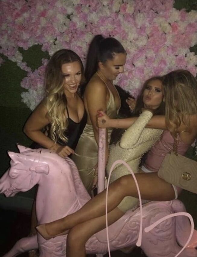 Sexy Babe: Ashleigh