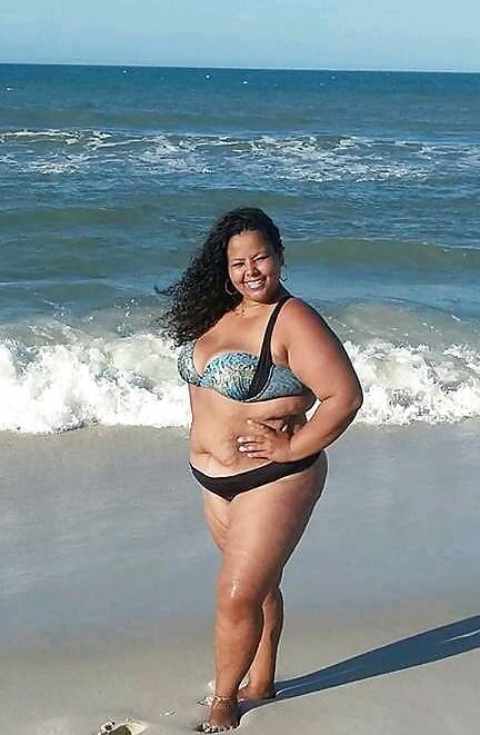 Bbw mix (Young women in bikini)