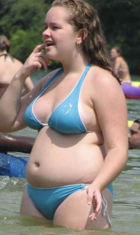 Bbw mix (Young women in bikini)