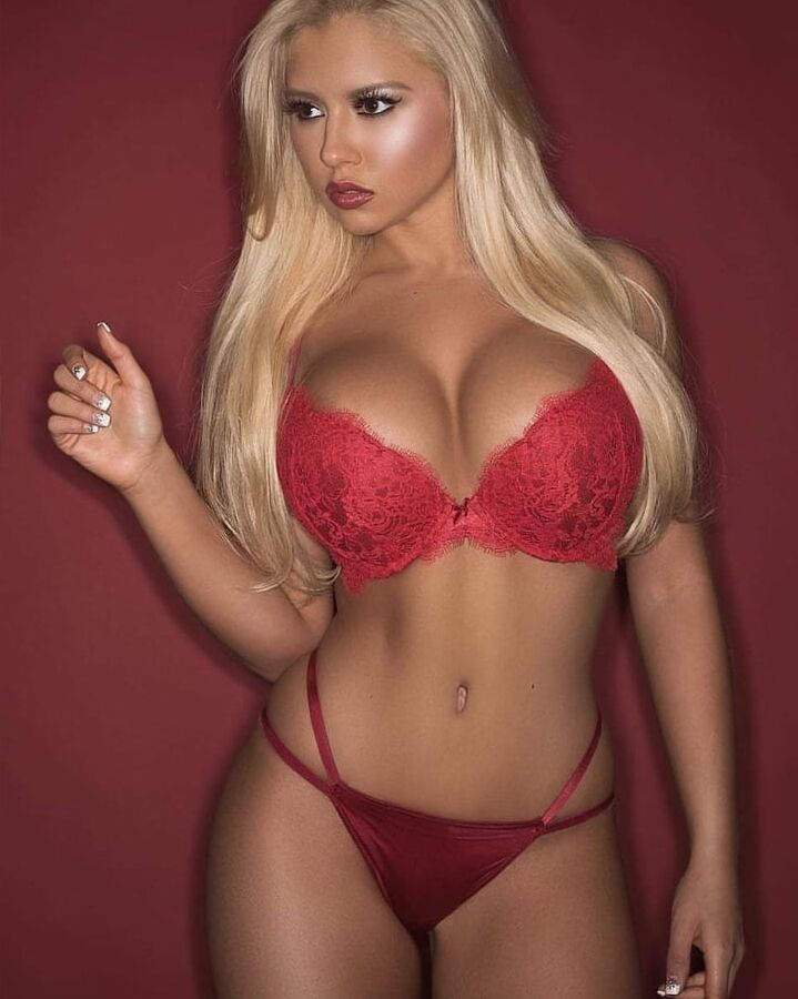 Love Blondes