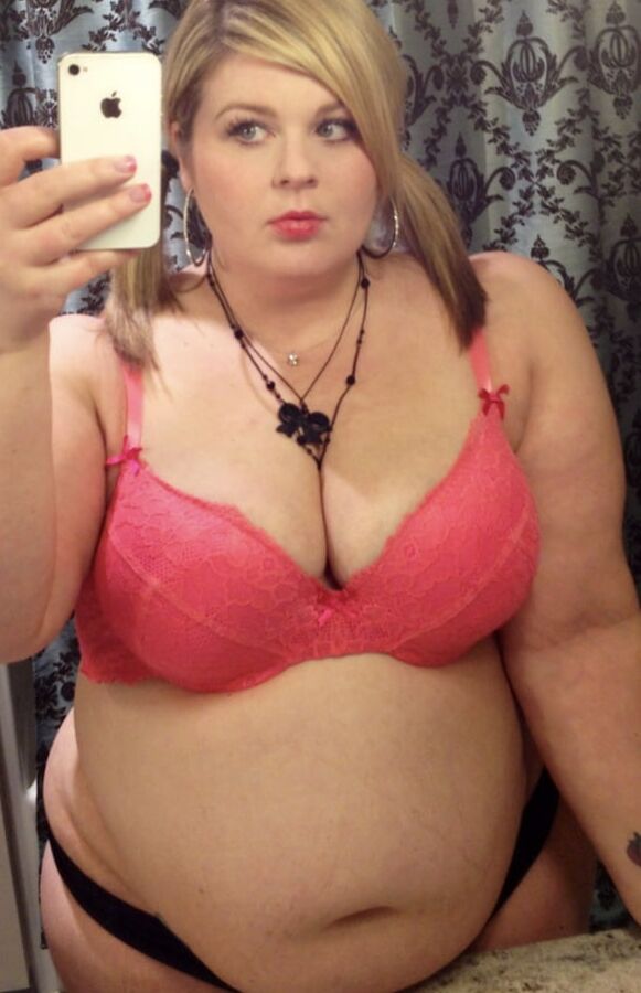 Bbw mix (Young women in bikini)