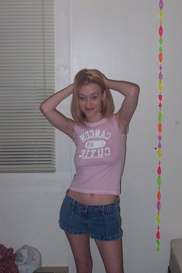 Sexy Amateurs Stripping