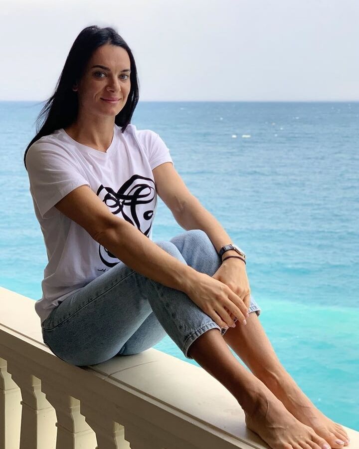 Yelena isinbayeva hot