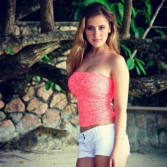 Amateur Blonde