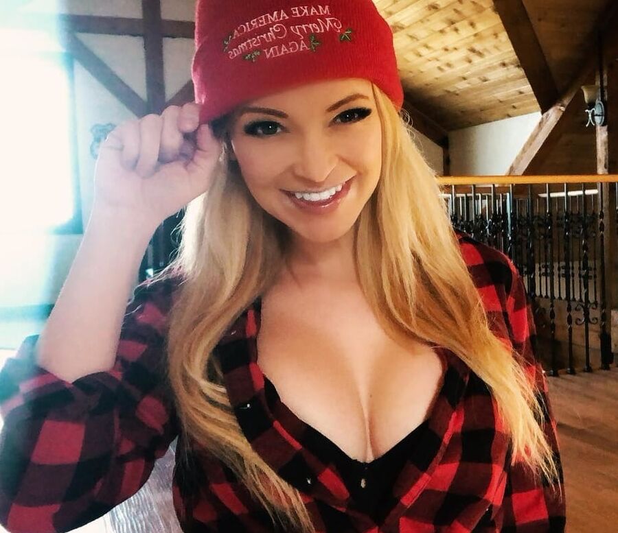 Mindy For Trump