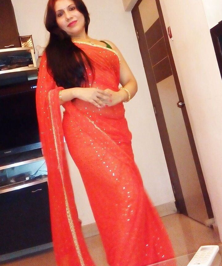 Sexy Indian moms