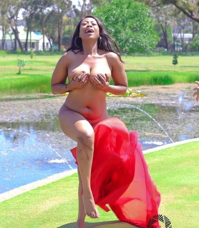 Ebony QUEENS! -