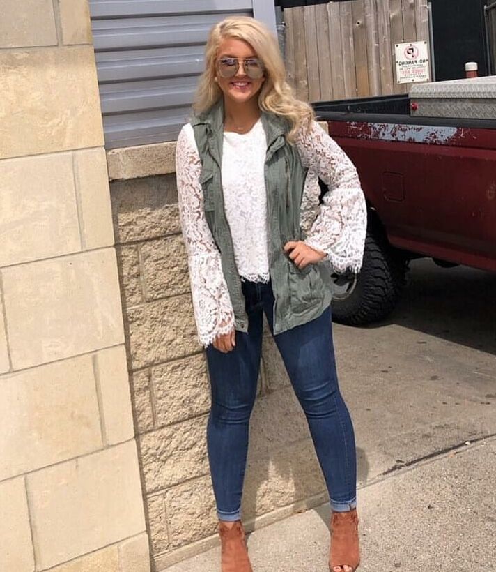 I BeT shes A great FUCK!! DO YOU?
