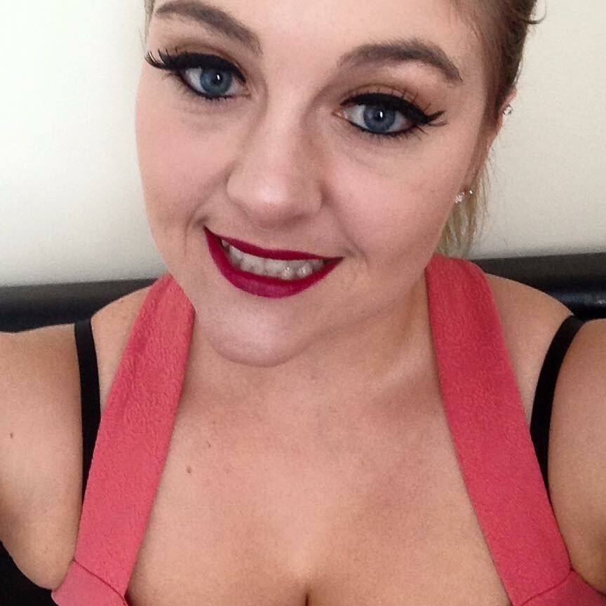 Sexy British babe