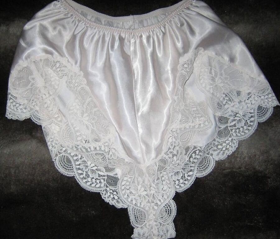 Sexy Lingerie, Silky Panties, Lacy Slips &amp; More !