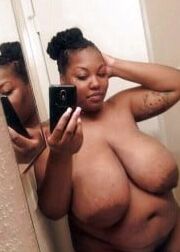Chocolate Black Boobs ! (Homemade Ebony Girls)