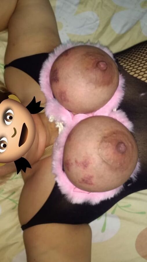 mi puta tetona en mallas