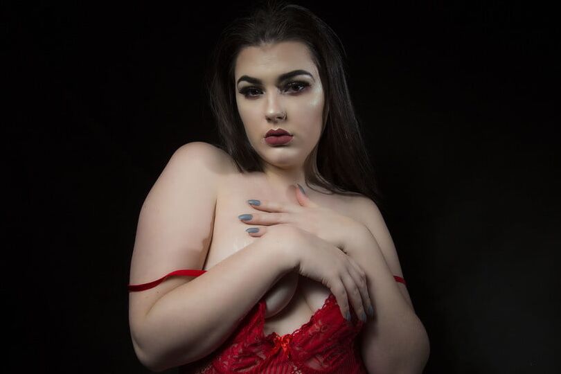 Sexy as fuck Slut