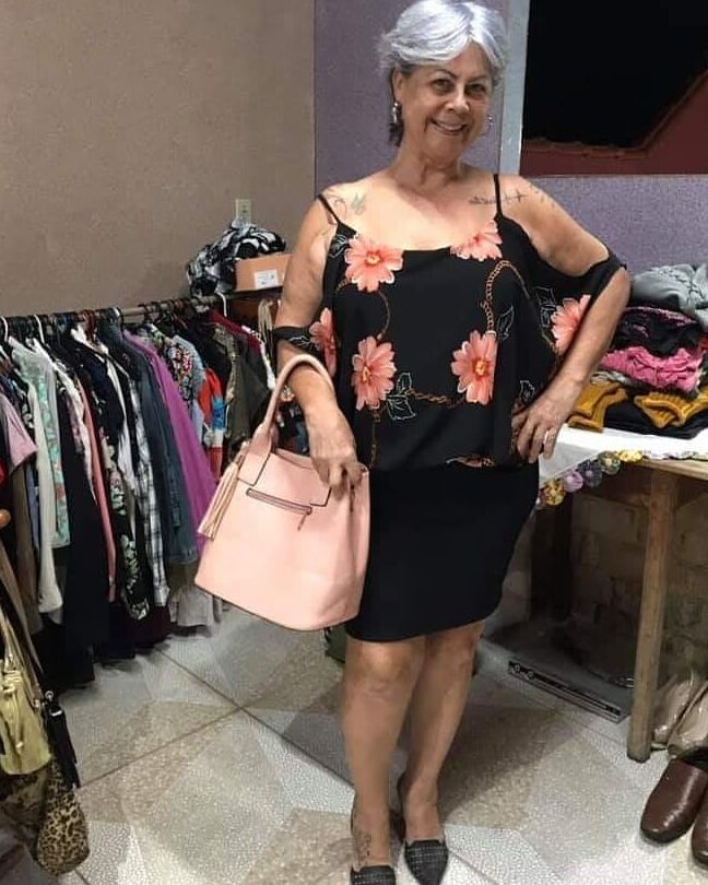 Your favorite gilf came back