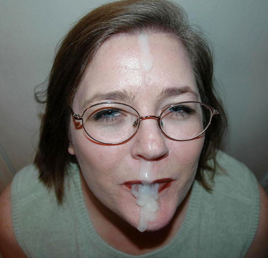 Mature wives love fresh cum on her face