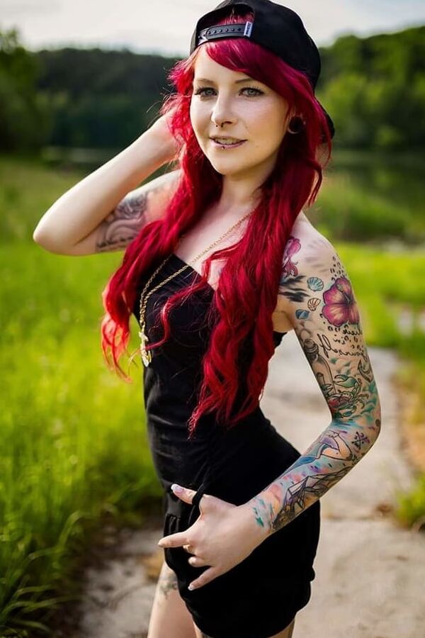 Cute&;s with Basecap&;s