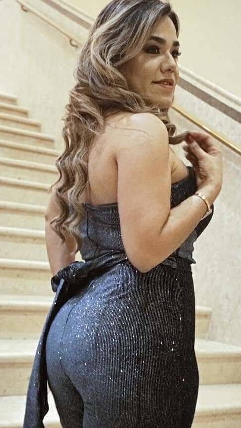 Sugar mommy