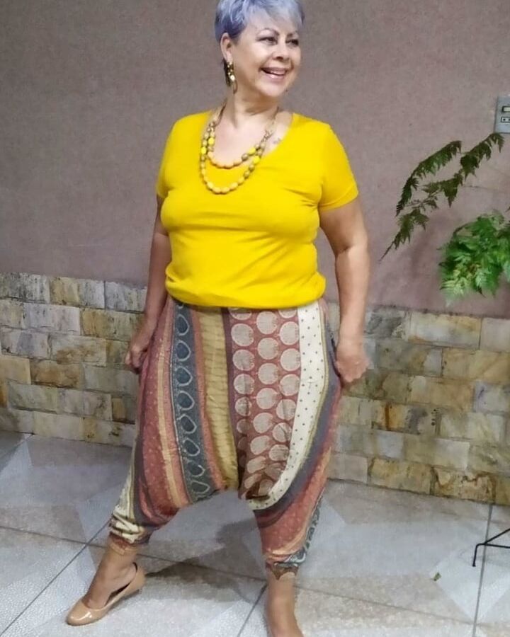 Your favorite gilf came back