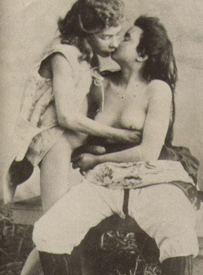 femmes entre elles vintage